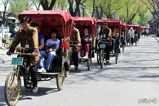 英语热词 | 北京拟出台胡同游标准hutong tourism