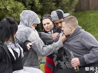 牛津辞典90周年：限量明信片之来自1990s的词汇 ASBO 反社会行为令