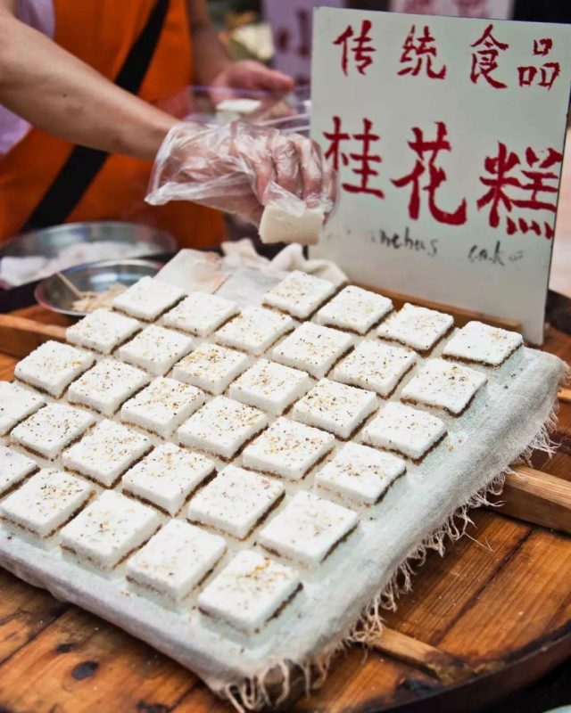 英语口语 | 煎饼果子、北京烤鸭...各种中国特色美食英语怎么说？