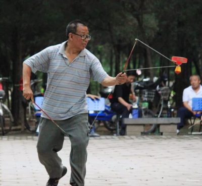 翻译研究 | 抖空竹：Chinese yo-yo与diabolo