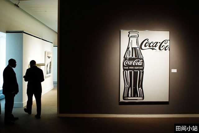 美国文化的形象代言人：沃霍尔的《可口可乐》